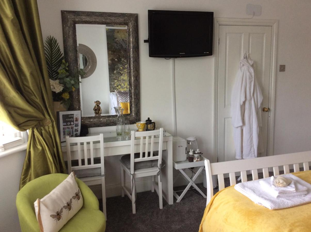 One Ninety Boutique Accommodation Burnham-on-Sea Exterior photo